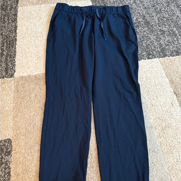 lululemon athletica Pants - Lululemon On The Fly Pant “28” - Midnight Navy - Women’s size 10